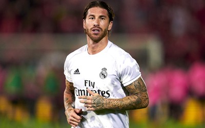 雷速电竞-什琴斯尼更衣室成开心果